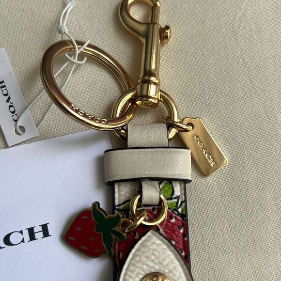 Coach Strawberry Trigger Snap Bag Charm In Signature Canvas Charm Key Holder - Picture 7 of 16